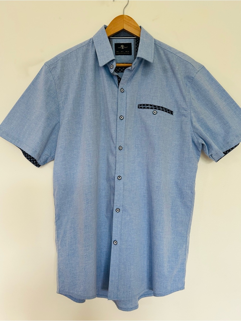Men's Short Sleeve Button-Up Shirt - Light Blue